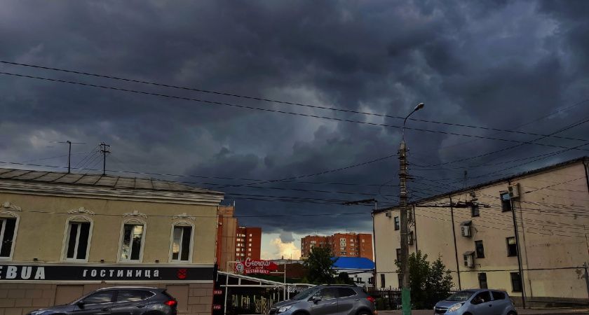 Удушающая жара до плюс 27 и ураганы: синоптики изменили прогноз погоды в России на июнь