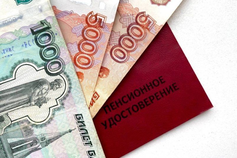 Пенсионеры в шоке: выплаты отменят из-за почтальона — как такое возможно