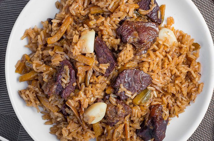 Как приготовить вкусный плов, а не кашу с мясом: 3 совета, которые улучшат блюдо