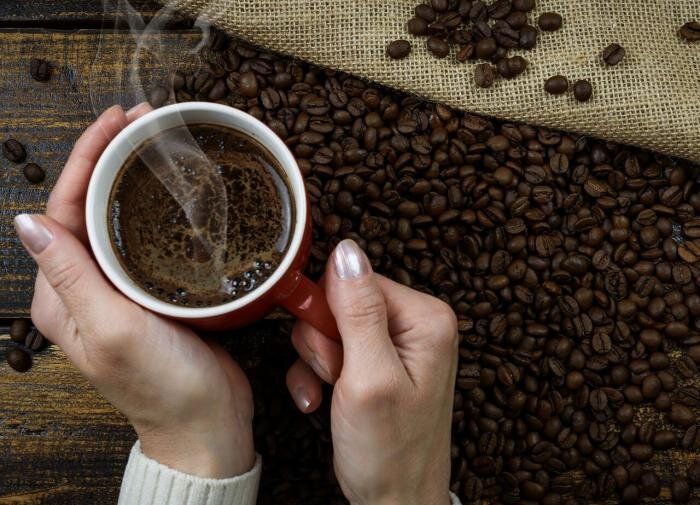 Неожиданные способы применения кофейной гущи в саду и доме