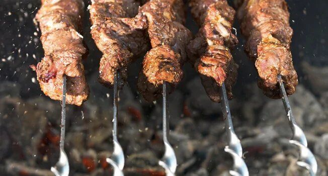 Шашлычные горизонты: 8 лучших рецептов для гриля и мангала