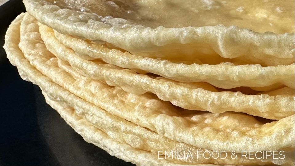 Лепешки со смыслом: казахские шелпек без дрожжей