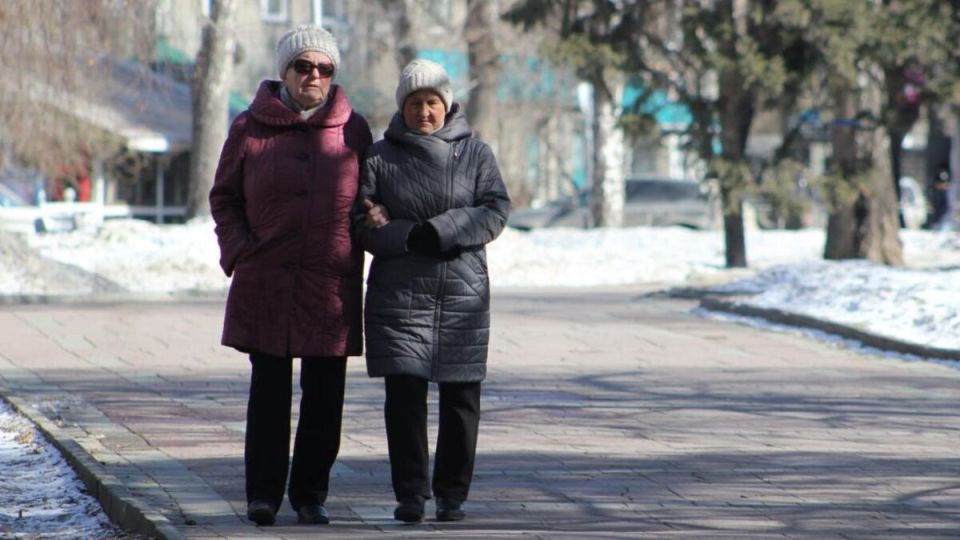 Пенсии в Новосибирске: три этапа повышения в 2026 году