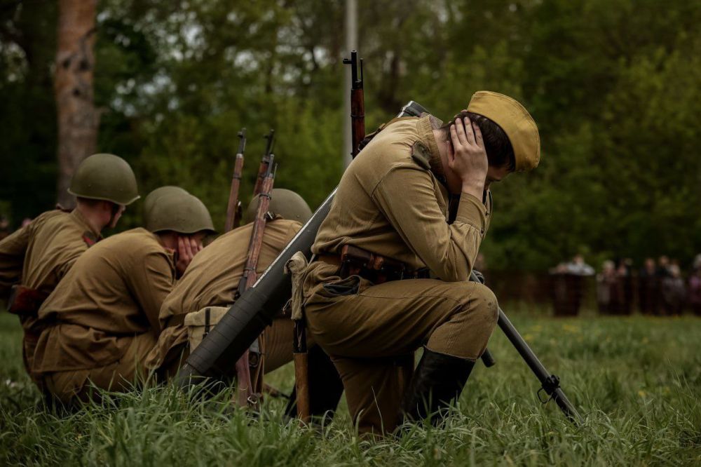         1943 