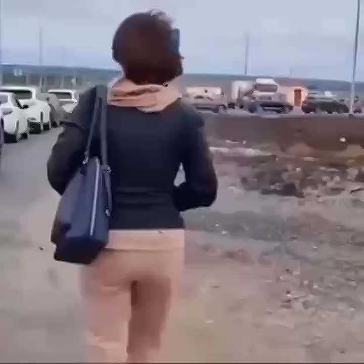  :     