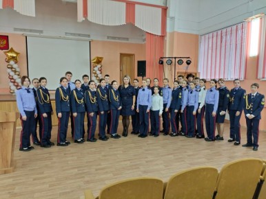 Ульяновский следователь провела занятие с кадетами