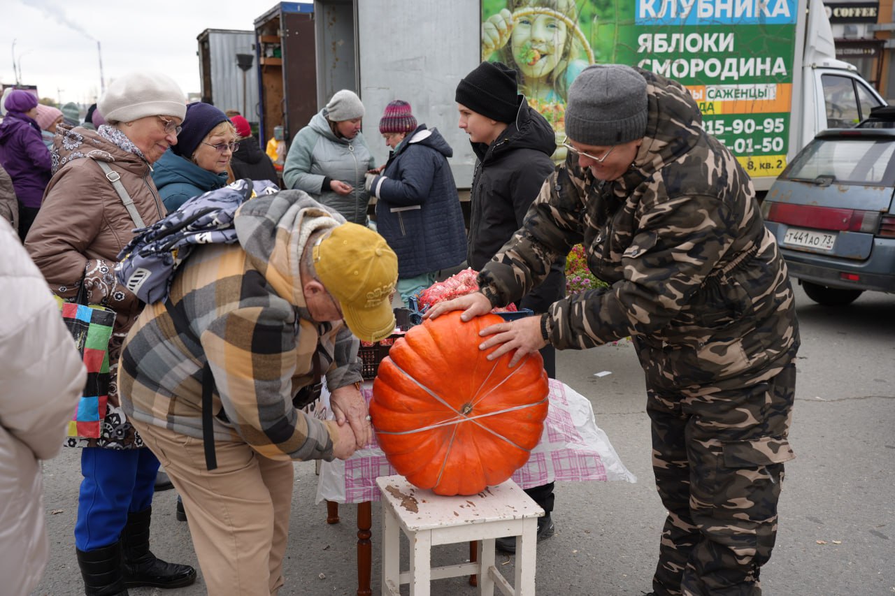 Сельскохозяйственную ярмарку в Заволжье посетили больше 11 тысяч ульяновцев Сельскохозяйственную ярмарку в Заволжье посетили больше 11 тысяч ульяновцев