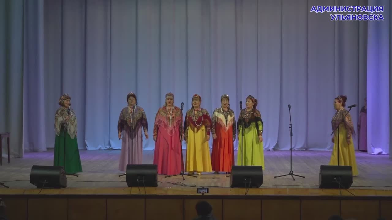 Во Дворце культуры 1 Мая прошёл V региональный фестиваль песенного и хореографиического творчества ветеранов