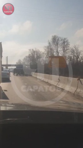 В Саратове 30 ульяновских фанатов подрались и заблокировали федеральную трассу