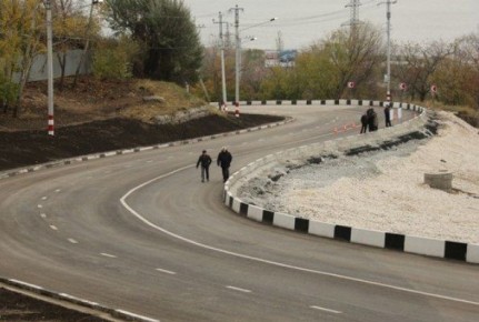 Автобус №30 застрял этим утром на «грузовой восьмёрке»