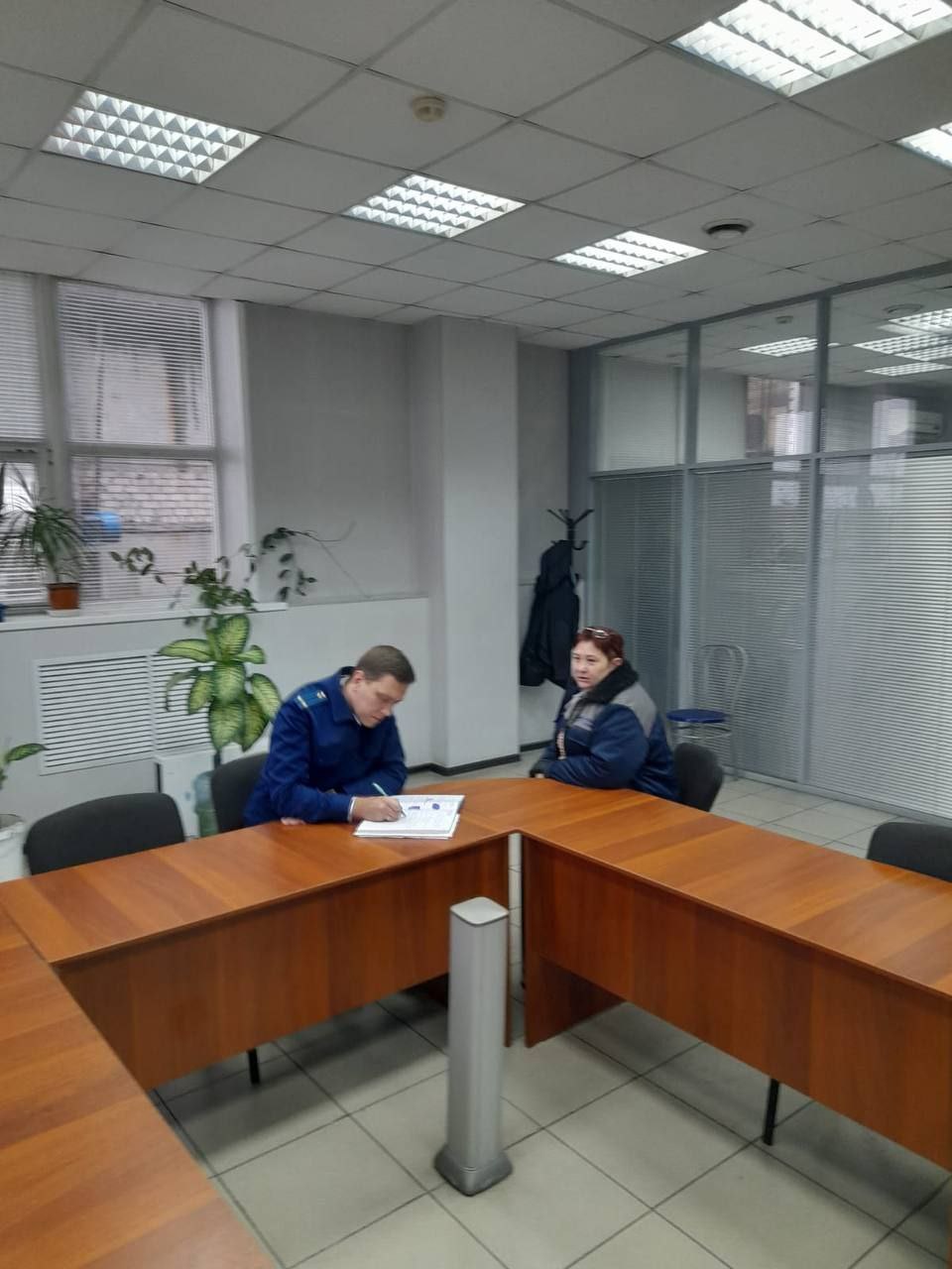 123 Прокурор Железнодорожного района г. Ульяновска  Нагорный А.А. провел выездной личный прием работников АО «Ульяновский моторный завод» 123 Прокурор Железнодорожного района г. Ульяновска  Нагорный А.А. провел выездной личный прием работников АО «Ульяновский моторный завод»