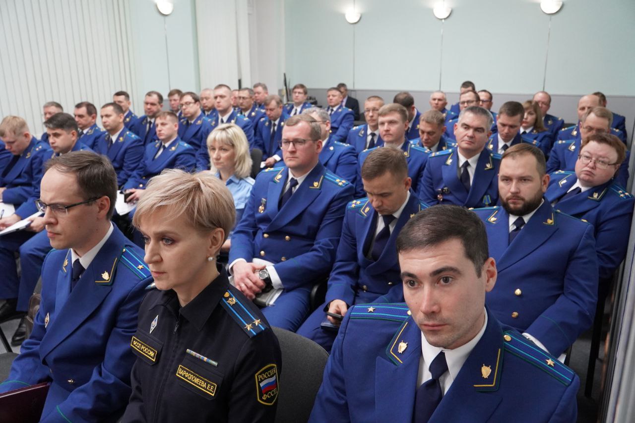 Состоялось заседание коллегии прокуратуры Ульяновской области по вопросам эффективности работы правоохранительных органов и результативности надзора в сфере обеспечения возмещения ущерба, причиненного преступными... Состоялось заседание коллегии прокуратуры Ульяновской области по вопросам эффективности работы правоохранительных органов и результативности надзора в сфере обеспечения возмещения ущерба, причиненного преступными...