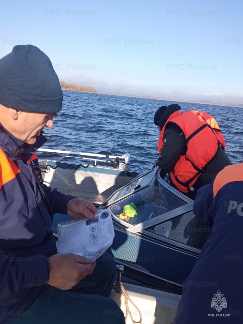 Инспекторы ГИМС напоминают жителям о безопасности на воде в осенний период Инспекторы ГИМС напоминают жителям о безопасности на воде в осенний период