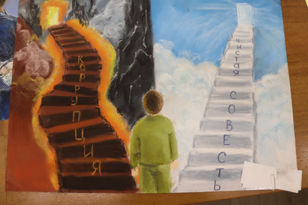 В ульяновском СК завершен первый этап конкурса рисунка, посвященного Международному дню борьбы с коррупцией