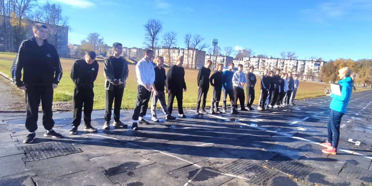 На стадионе «Волга» сдают нормы ГТО На стадионе «Волга» сдают нормы ГТО