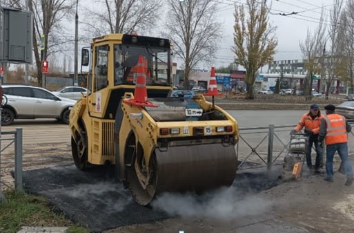 За 31 октября Ульяновские дорожники уложили 800 квадратных метров асфальта За 31 октября Ульяновские дорожники уложили 800 квадратных метров асфальта