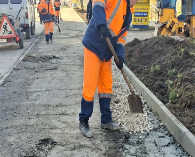 За 31 октября Ульяновские дорожники уложили 800 квадратных метров асфальта За 31 октября Ульяновские дорожники уложили 800 квадратных метров асфальта