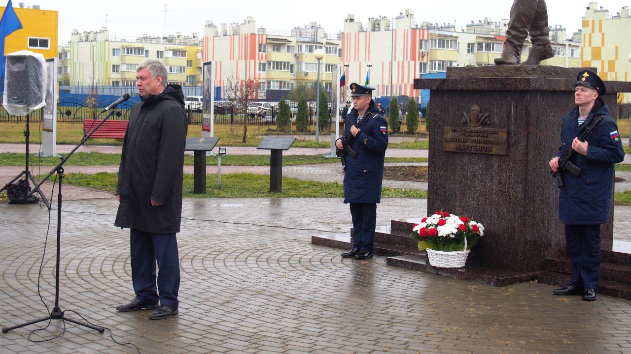 Сегодня, 1 ноября, в парке Маргелова состоялось особенное событие — открытие памятника разведчикам и десантникам 104-й гвардейской десантно-штурмовой дивизии Сегодня, 1 ноября, в парке Маргелова состоялось особенное событие — открытие памятника разведчикам и десантникам 104-й гвардейской десантно-штурмовой дивизии