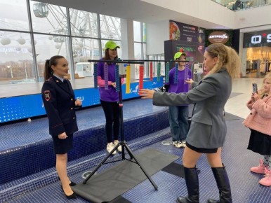 Во время тренинга организаторы мероприятия совместно с сотрудниками Госавтоинспекции и Дирекции безопасности дорожного движения пытались сформировать у граждан абсолютную нетерпимость к управлению транспортным средством в...