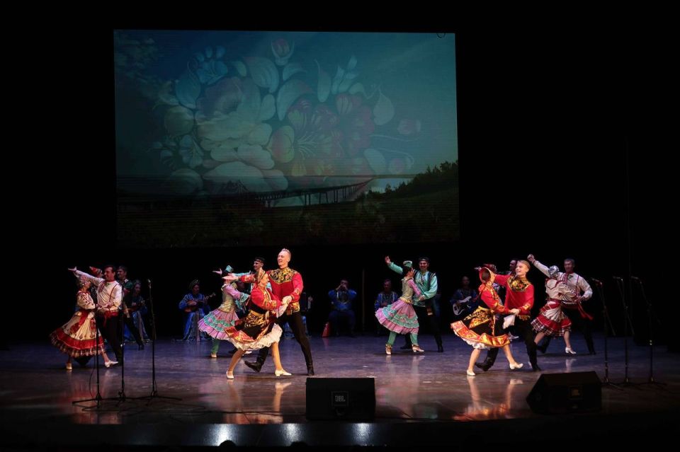 Алексей Русских: Проведение конкурса «Поющая Россия» — наша добрая традиция в честь Дня народного единства и праздника Казанской иконы Божией Матери Алексей Русских: Проведение конкурса «Поющая Россия» — наша добрая традиция в честь Дня народного единства и праздника Казанской иконы Божией Матери