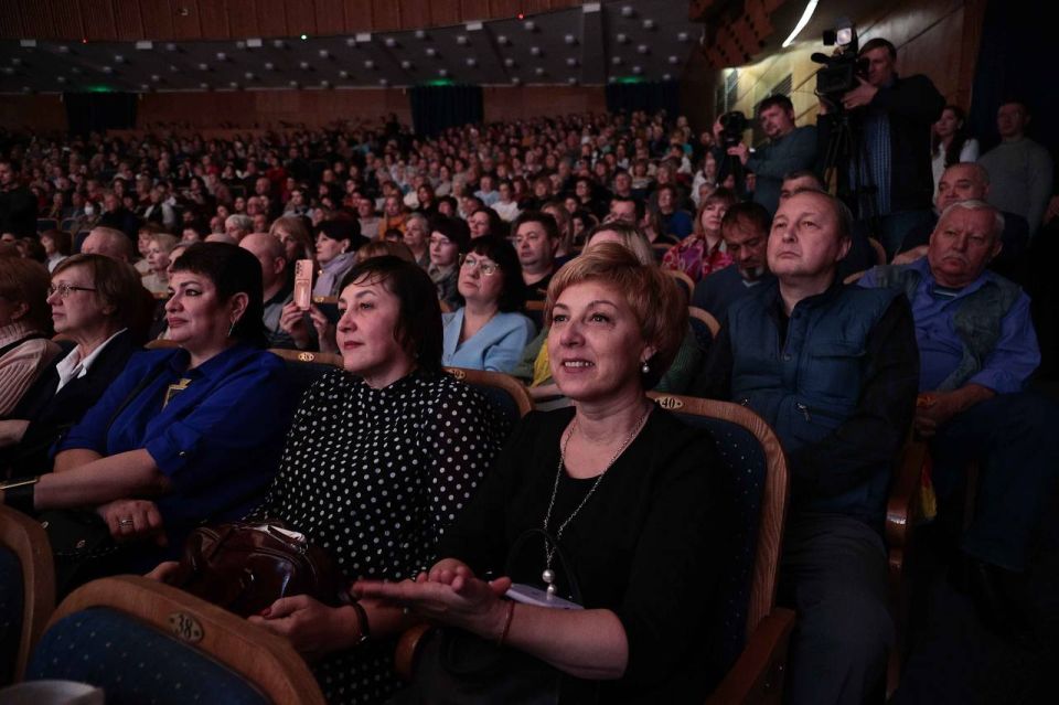 Алексей Русских: Проведение конкурса «Поющая Россия» — наша добрая традиция в честь Дня народного единства и праздника Казанской иконы Божией Матери Алексей Русских: Проведение конкурса «Поющая Россия» — наша добрая традиция в честь Дня народного единства и праздника Казанской иконы Божией Матери