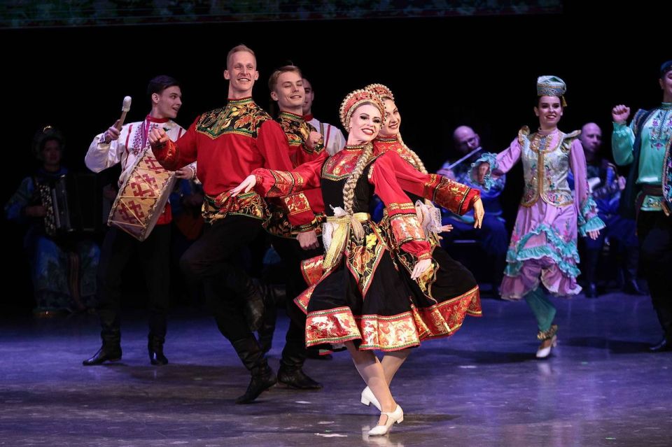 Алексей Русских: Проведение конкурса «Поющая Россия» — наша добрая традиция в честь Дня народного единства и праздника Казанской иконы Божией Матери Алексей Русских: Проведение конкурса «Поющая Россия» — наша добрая традиция в честь Дня народного единства и праздника Казанской иконы Божией Матери