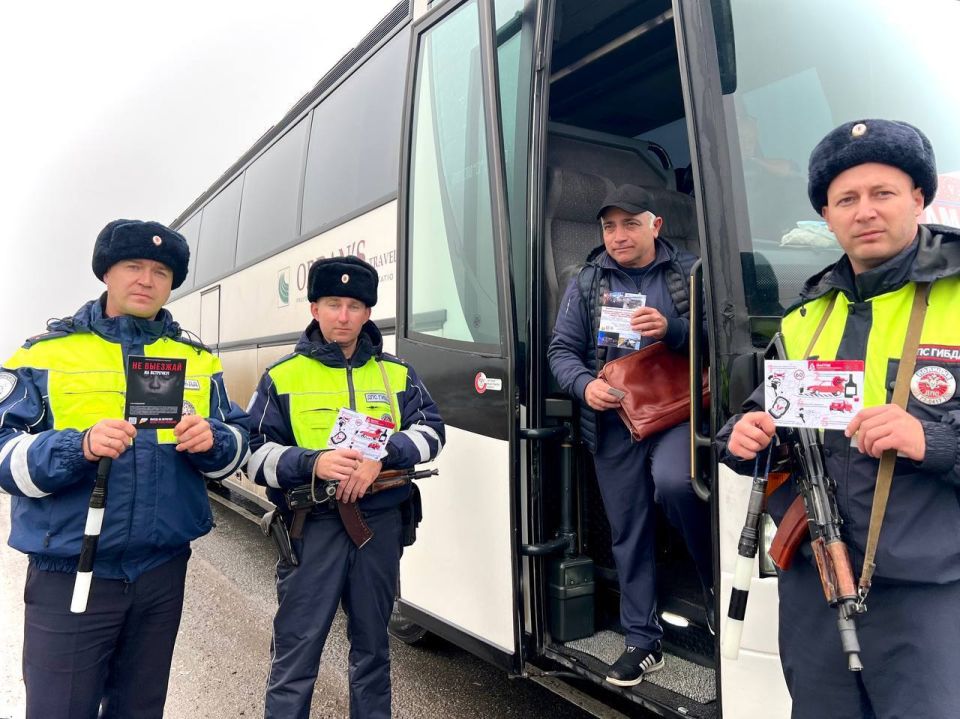  ,  ,      ,      ,     -    