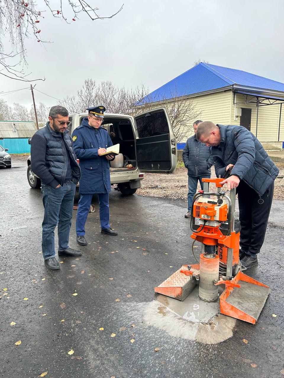 Прокуратура Цильнинского района проводит проверку исполнения законодательства, регламентирующего вопросы благоустройства придомовых территорий