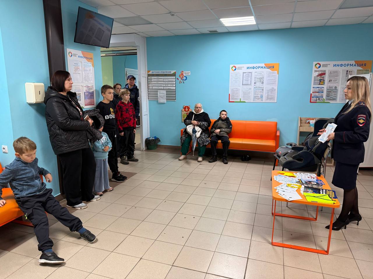 Консультационные пункты по безопасности дорожного движения развернулись в детских больницах и поликлиниках Ульяновской области Консультационные пункты по безопасности дорожного движения развернулись в детских больницах и поликлиниках Ульяновской области