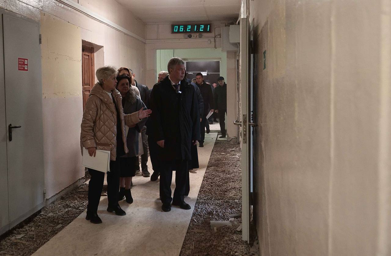 Алексей Русских: В гимназии №21 города Ульяновска стартовал капремонт Алексей Русских: В гимназии №21 города Ульяновска стартовал капремонт