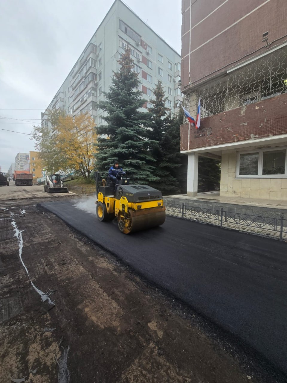 За прошедшие сутки в Ульяновске ремонтировали 10 участков дорожной сети За прошедшие сутки в Ульяновске ремонтировали 10 участков дорожной сети