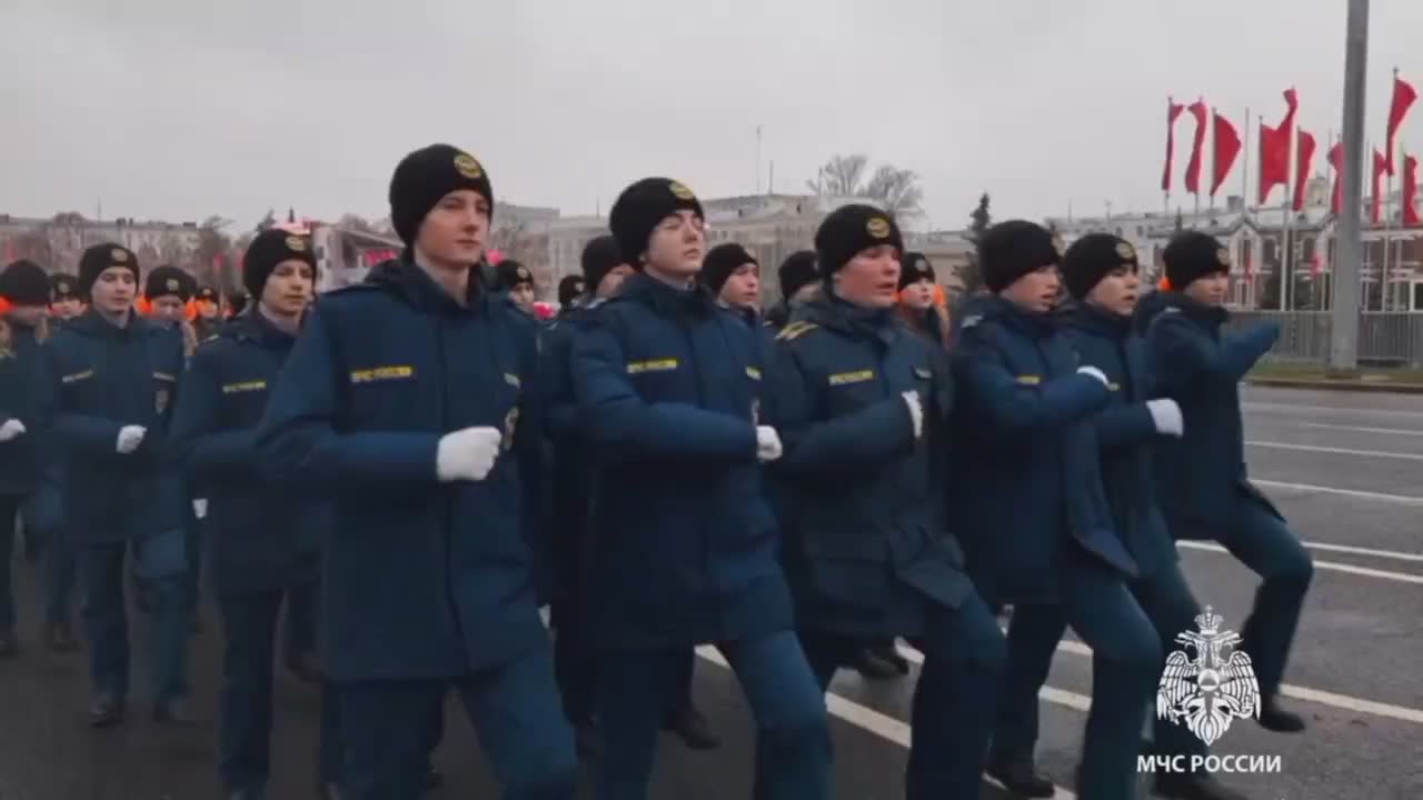 Парад Памяти в Самаре: кадеты Ульяновска отдали дань уважения подвигу предков