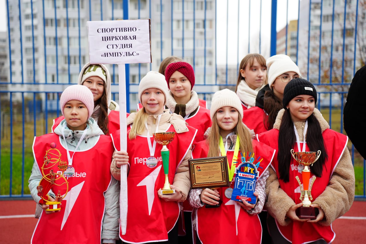 На новом спорткомплексе открытого типа в Заволжье прошёл спортивный праздник На новом спорткомплексе открытого типа в Заволжье прошёл спортивный праздник