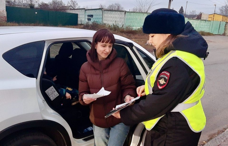 Сотрудники Госавтоинспекции провели общеобластную профилактическую акцию «Маленький пассажир – большая ответственность!»
