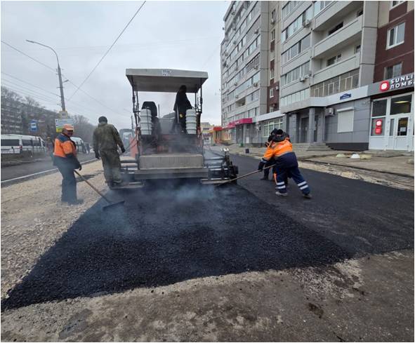 Ульяновские дорожники восстанавливают брусчатку на Гончарова и ремонтируют остановочные площадки Ульяновские дорожники восстанавливают брусчатку на Гончарова и ремонтируют остановочные площадки