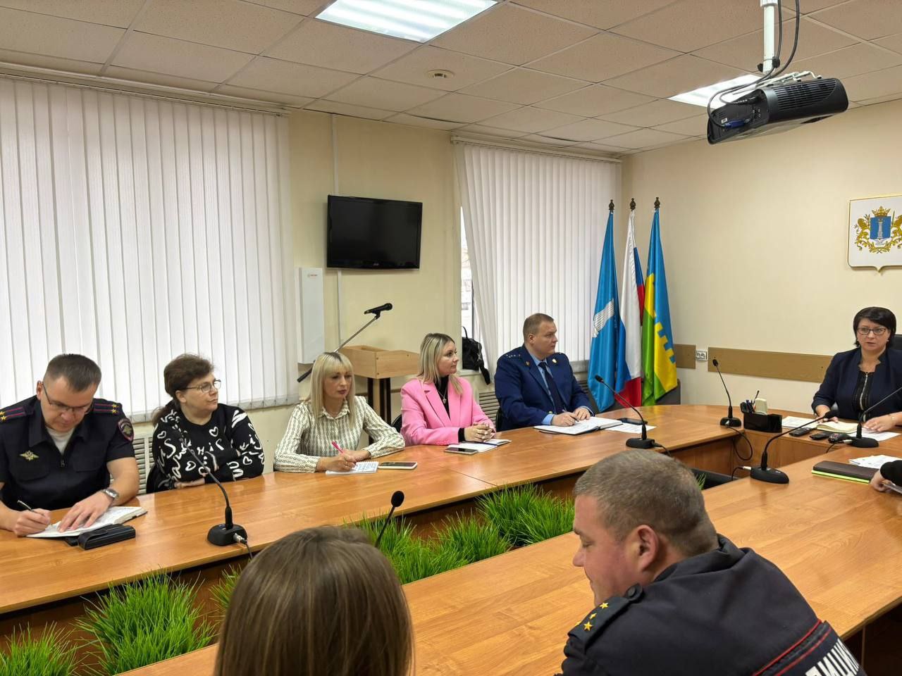 Заместитель Инзенского межрайонного прокурора Ушков Н.М. принял участие в заседании комиссии по делам несовершеннолетних и защите их прав при администрации МО «Инзенский район» Заместитель Инзенского межрайонного прокурора Ушков Н.М. принял участие в заседании комиссии по делам несовершеннолетних и защите их прав при администрации МО «Инзенский район»