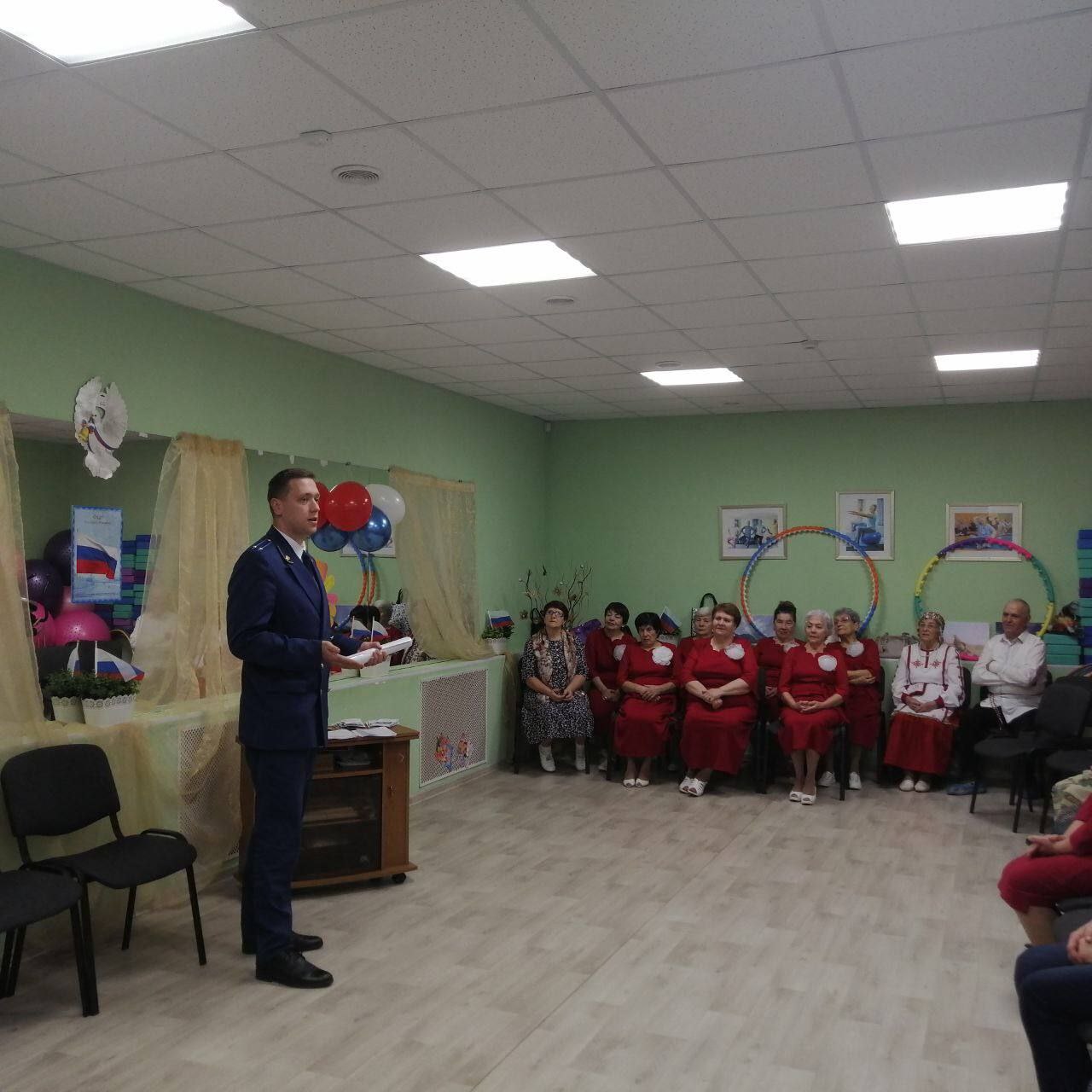 В рамках реализации деятельности по правовому просвещению и правовому информированию прокурор Железнодорожного района г. Ульяновска Нагорный А.А. принял участие в специальном мероприятии, проведенном для посетителей Центра... В рамках реализации деятельности по правовому просвещению и правовому информированию прокурор Железнодорожного района г. Ульяновска Нагорный А.А. принял участие в специальном мероприятии, проведенном для посетителей Центра...