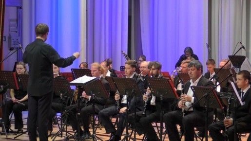 Духовой оркестр «Держава» устроил настоящий праздник фэнтези и мифологии, исполнив произведения сразу трёх композиторов Йохана де Мэйя, Феррера Феррана и Говарда Шора