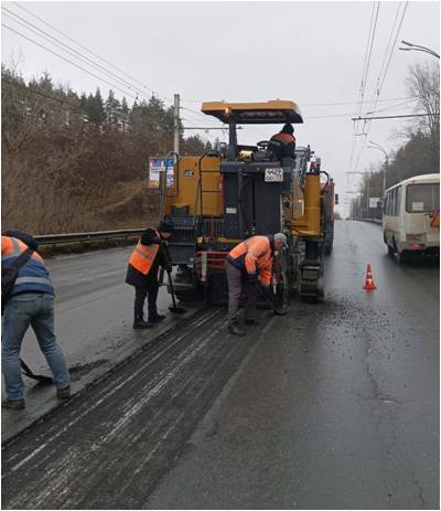 Ульяновские дорожники асфальтируют местный проезд улицы Кирова