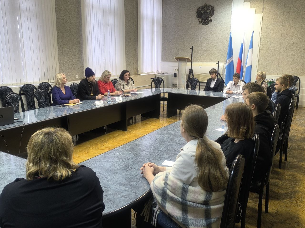 Духовные ориентиры в современном мире: беседа с протоиереем Николаем Архангельским Духовные ориентиры в современном мире: беседа с протоиереем Николаем Архангельским