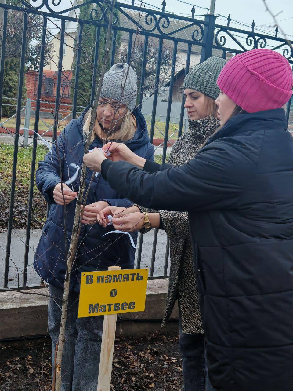 Каждый год сотрудники региональной Госавтоинспекции проводят комплекс мероприятий, посвященных траурной дате Каждый год сотрудники региональной Госавтоинспекции проводят комплекс мероприятий, посвященных траурной дате