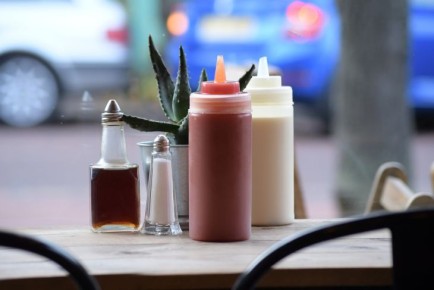 Как использовать майонез не по назначению: 5 ситуаций, когда продукт пригодится