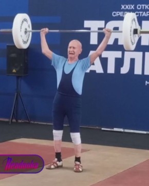 93-летний дедушка из Ульяновска победил на соревнованиях по тяжелой атлетике среди ветеранов