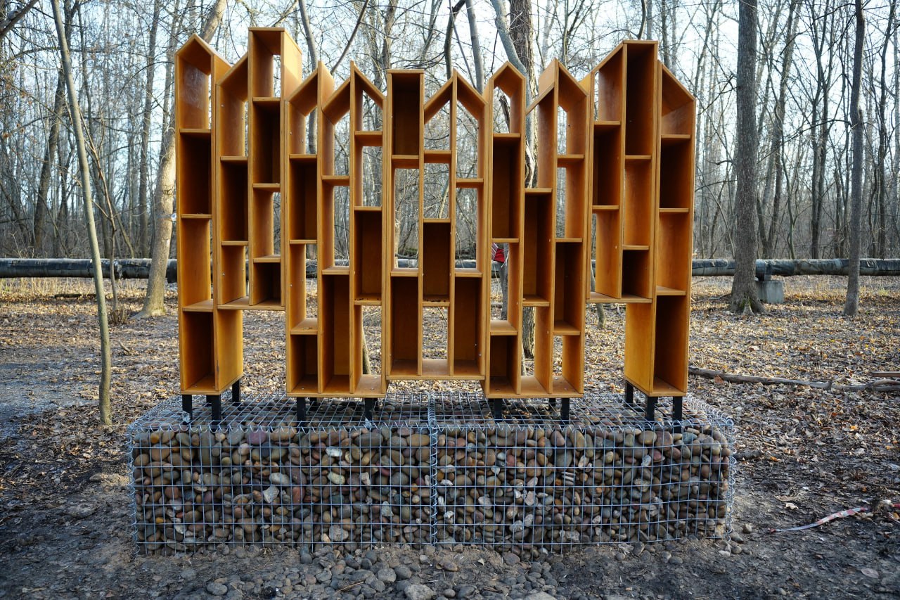 В ульяновском парке Юности завершают устройство входной группы В ульяновском парке Юности завершают устройство входной группы