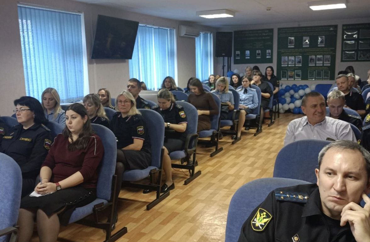 Прокурор отдела по надзору за исполнением законодательства о противодействии коррупции прокуратуры области Олег Желтов принял участие в семинаре по вопросам соблюдения государственными служащими регионального Управления ФССП... Прокурор отдела по надзору за исполнением законодательства о противодействии коррупции прокуратуры области Олег Желтов принял участие в семинаре по вопросам соблюдения государственными служащими регионального Управления ФССП...