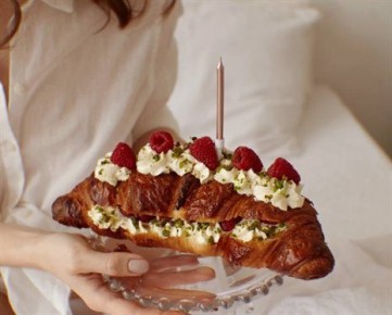 Фисташковые и шоколадные, мини и макси… О том, как создаются хрустящие лакомства и почему выпечка победила лингвистику, корреспондент ulpravda.ru узнала у известного ульяновского кондитера, владелицы кофейни 32-летней...