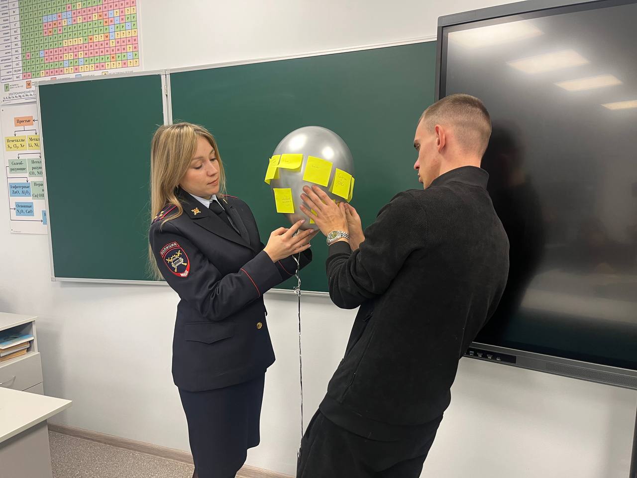 Сотрудники Госавтоинспекции организовали «Краш-курс» для студентов Сотрудники Госавтоинспекции организовали «Краш-курс» для студентов