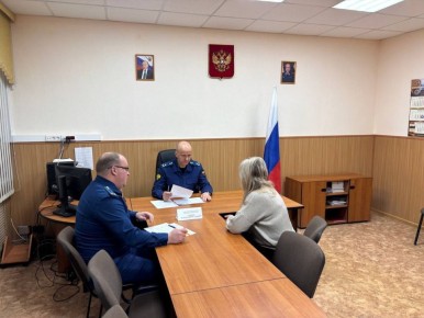 Заместитель прокурора Ульяновской области Максим Гришин провёл личный приём жителей Карсунского района