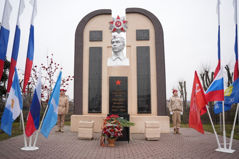 В Ульяновске отметили 100-летие Героя Советского Союза Михаила Хваткова