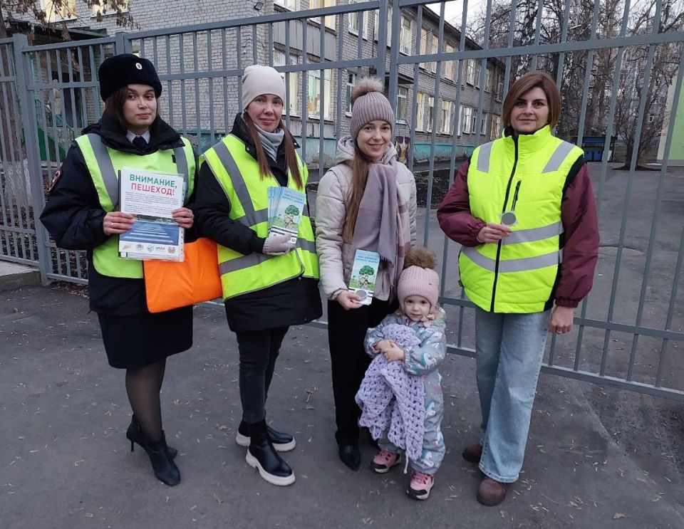 Сотрудники Госавтоинспекции совместно с общественностью провели общеобластное профилактическое мероприятие «Несовершеннолетний участник дорожного движения»